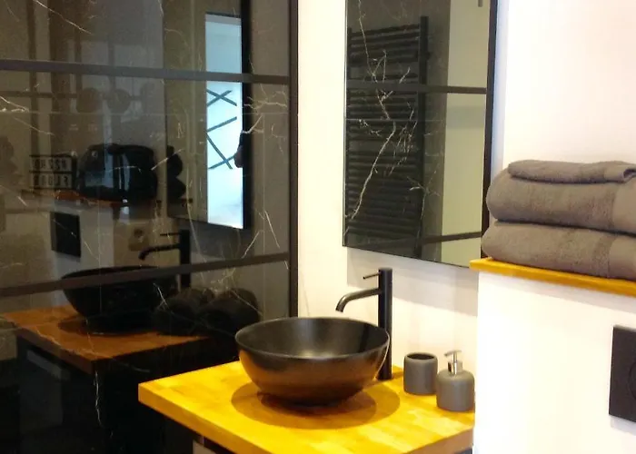 22ndfloor Luxury Apartmán